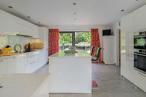 Kitchen- click for photo gallery